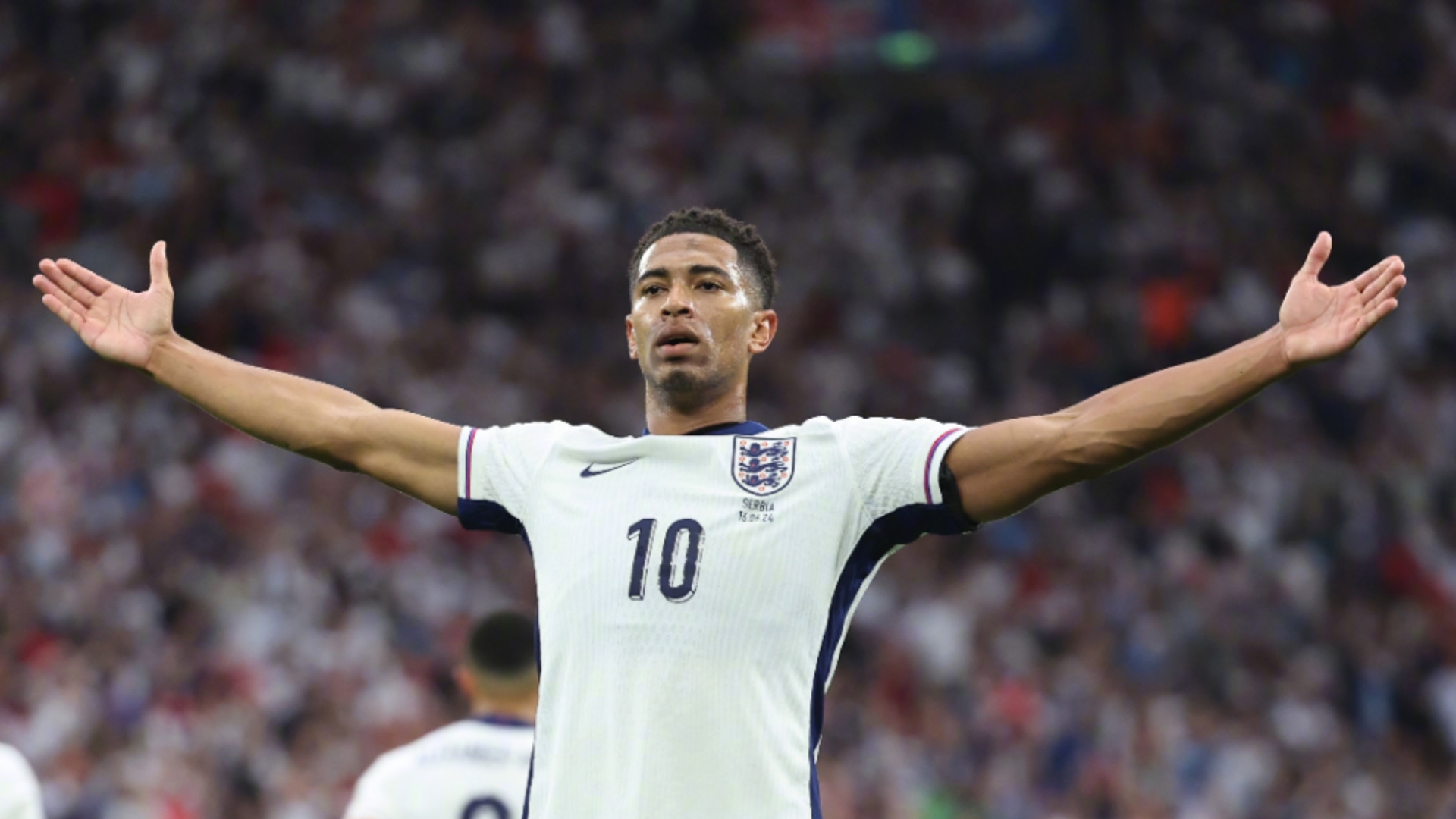 半场战报：美因茨0-0门兴格拉德巴赫（中场速报：美因茨与门兴格拉德巴赫0-0互交白卷）