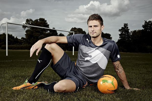 手感火热！穆雷&小哈达威合砍47分6篮板4助攻（状态火爆！穆雷与小哈达威联手砍下47分6篮板4助攻）