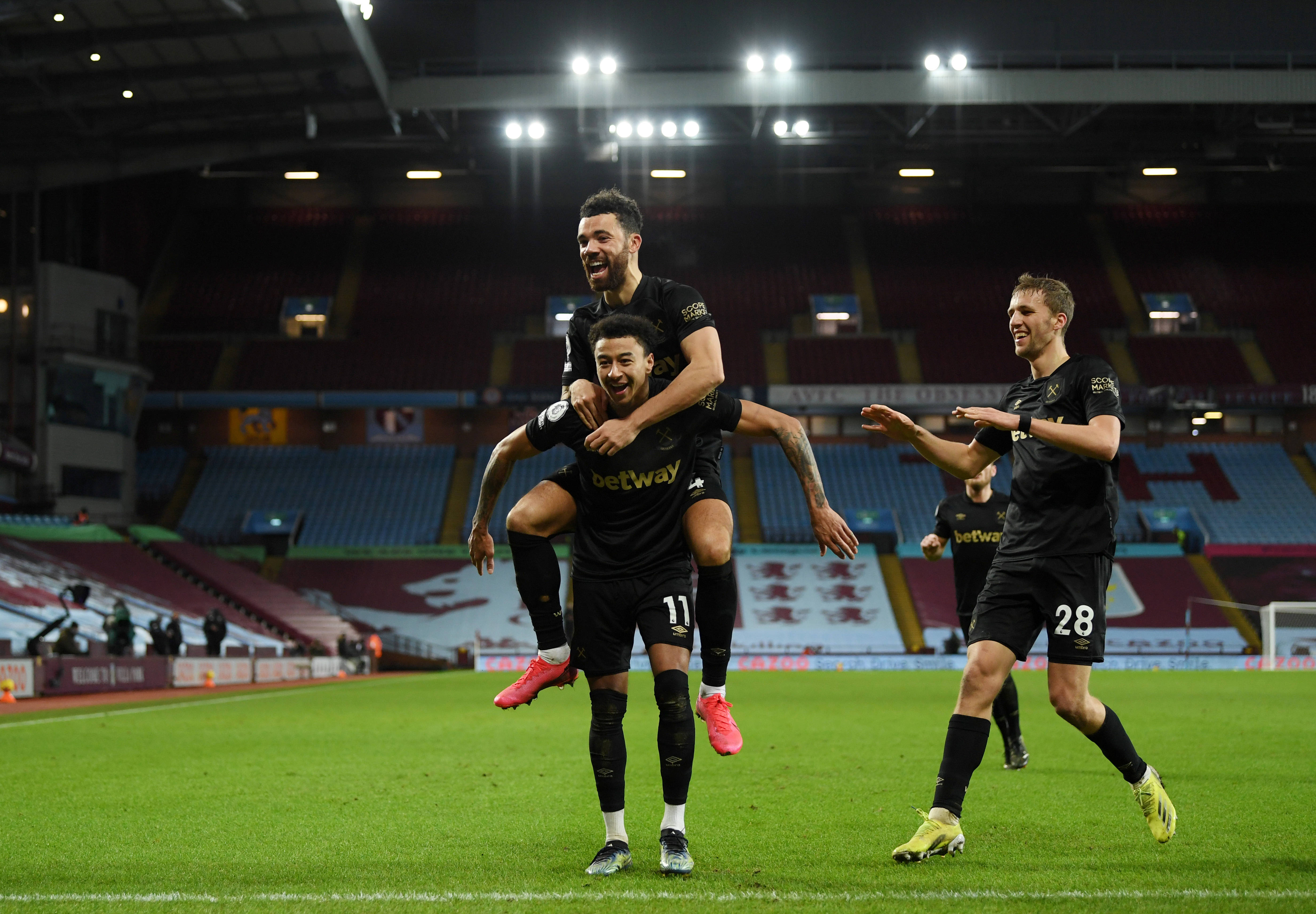 尤文图斯官方：加蒂右膝内侧半月板受伤，至少缺席1个月