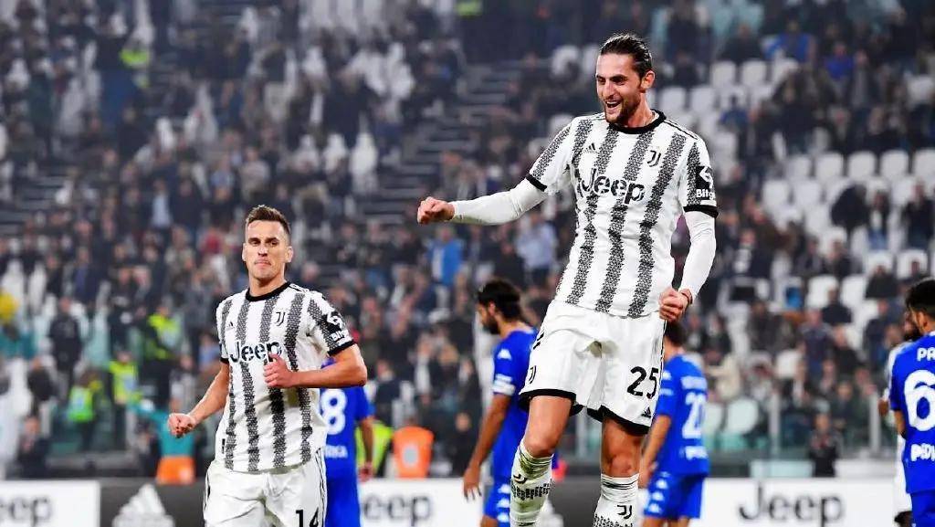 记者：穆西亚拉将于1月2日提前训练，3日拜仁全队体能测试（记者曝：穆西亚拉将于1月2日提前投入训练，拜仁全队3日进行体能测试）