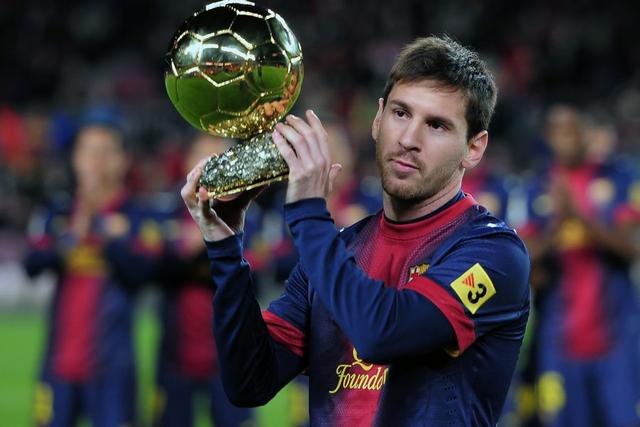 意媒：贡多齐可能在冬窗离开拉齐奥，标价至少3000万欧元（意媒：贡多齐或在冬窗从拉齐奥离队，标价不低于3000万欧）