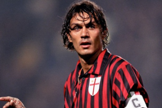 西甲前瞻：瓦伦西亚状态逐渐回暖，莱万特作客迎接德比硬仗（西甲展望：瓦伦西亚回暖势头明显，莱万特客场迎德比考验）