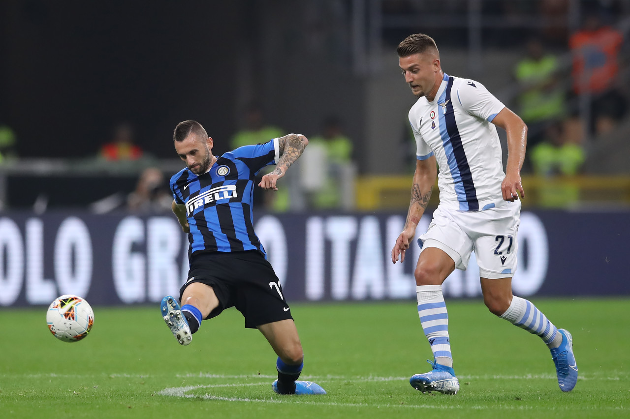 跟队：阿拉巴确定离队吕迪格或去沙特 皇马关注雅奎特 施洛特贝克（队记：阿拉巴确认离队，吕迪格或赴沙特；皇马关注雅奎特与施洛特贝克）