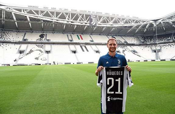 镜报：斯洛特将在48小时内与萨拉赫会面，决定后者未来走向