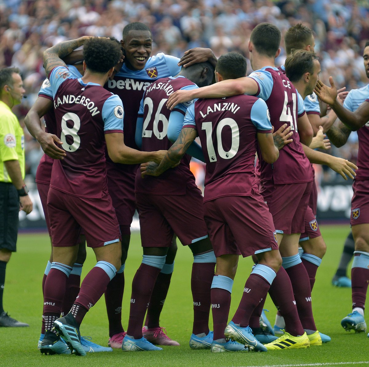 中甲半场：丹克莱尔1射1传，高华泽破门，石家庄功夫2-0大连鲲城