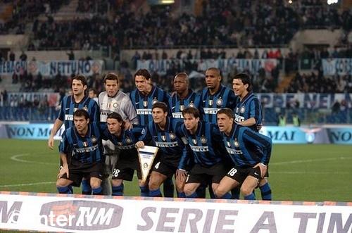 卡拉格：利物浦应在冬窗购买中后卫，这个位置几乎无人可用（卡拉格建议利物浦冬窗引进中卫：该位置人手告急）